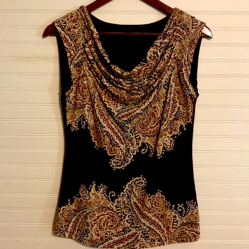Maroon detailed top